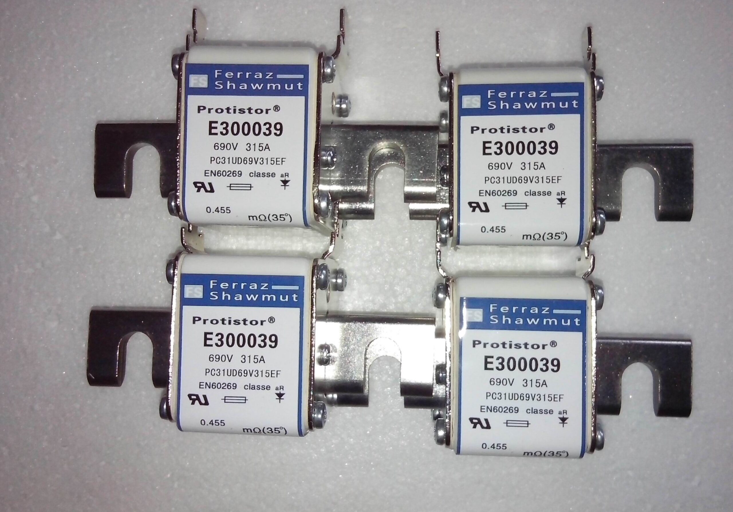 Fusible 6.9 Grb 000 D08L / 063
